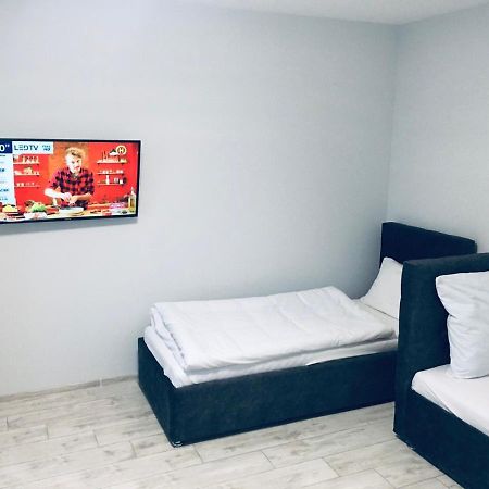Apartment Edelweiss Uzhhorod Ngoại thất bức ảnh