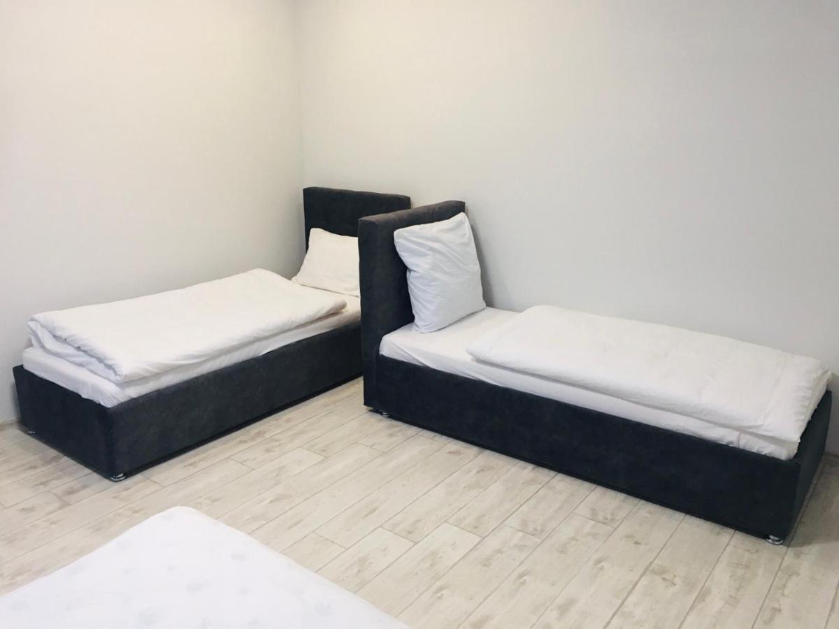 Apartment Edelweiss Uzhhorod Ngoại thất bức ảnh