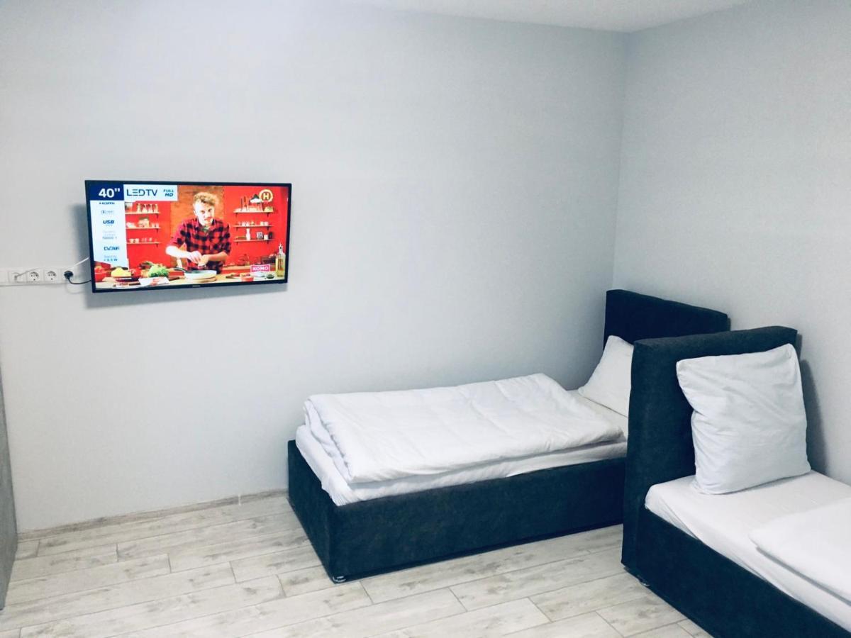 Apartment Edelweiss Uzhhorod Ngoại thất bức ảnh