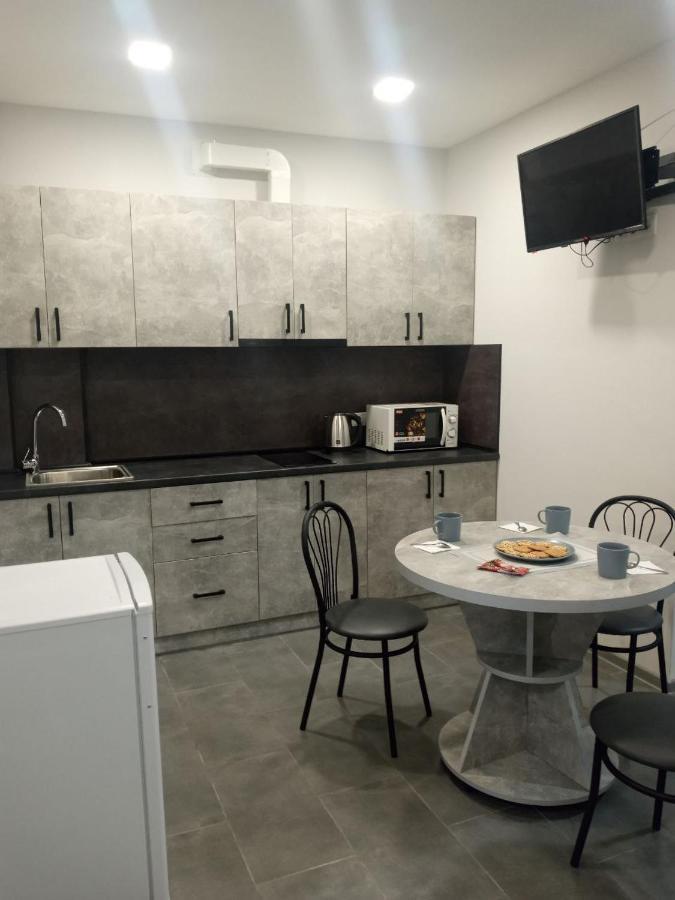 Apartment Edelweiss Uzhhorod Ngoại thất bức ảnh