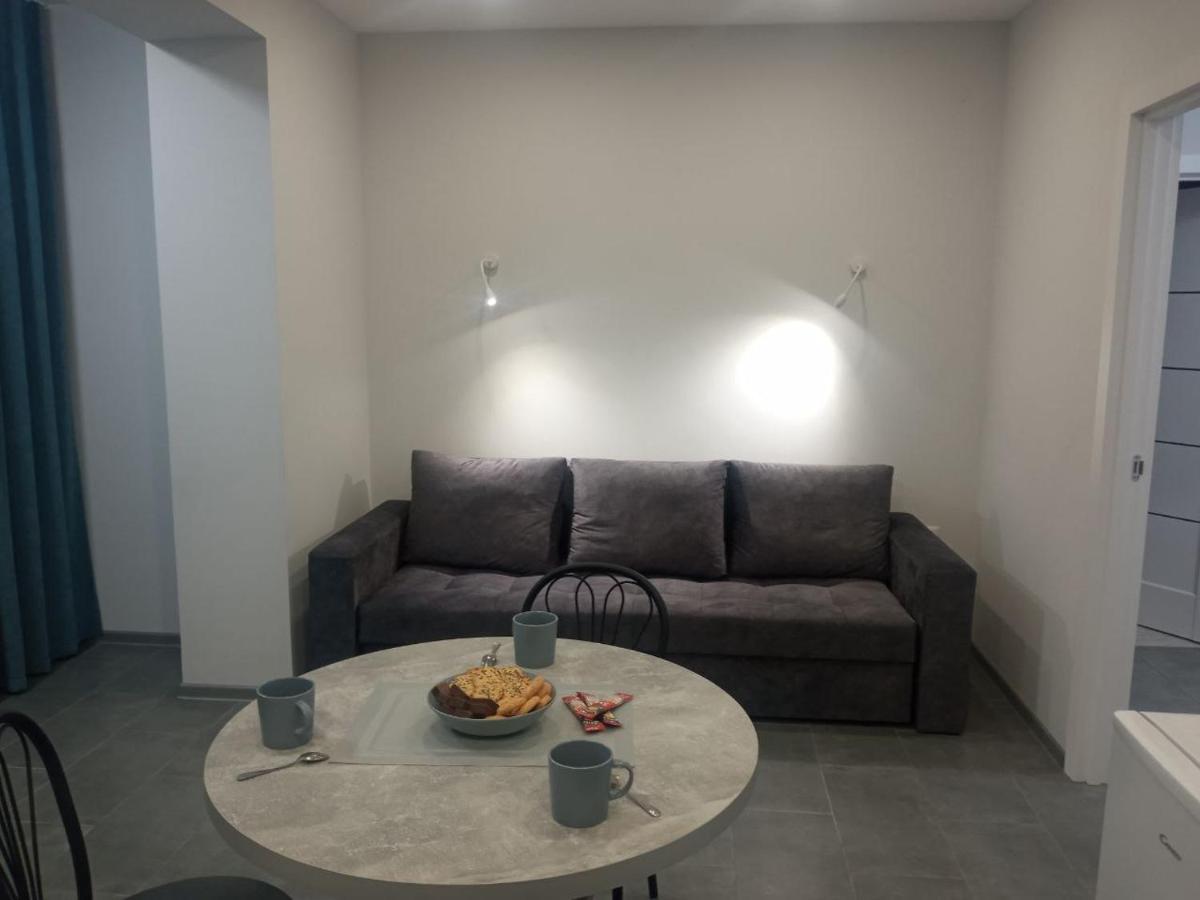 Apartment Edelweiss Uzhhorod Ngoại thất bức ảnh