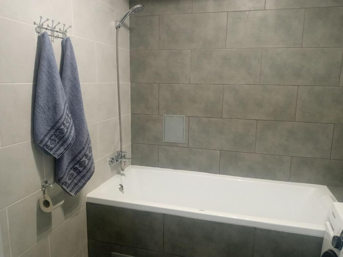 Apartment Edelweiss Uzhhorod Ngoại thất bức ảnh