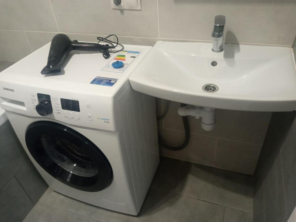 Apartment Edelweiss Uzhhorod Ngoại thất bức ảnh